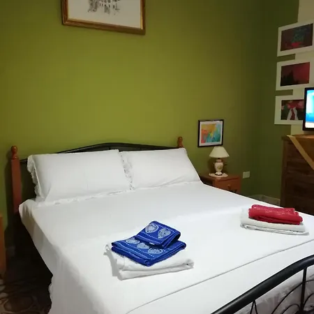 Casuzza Sul Corso Apartment